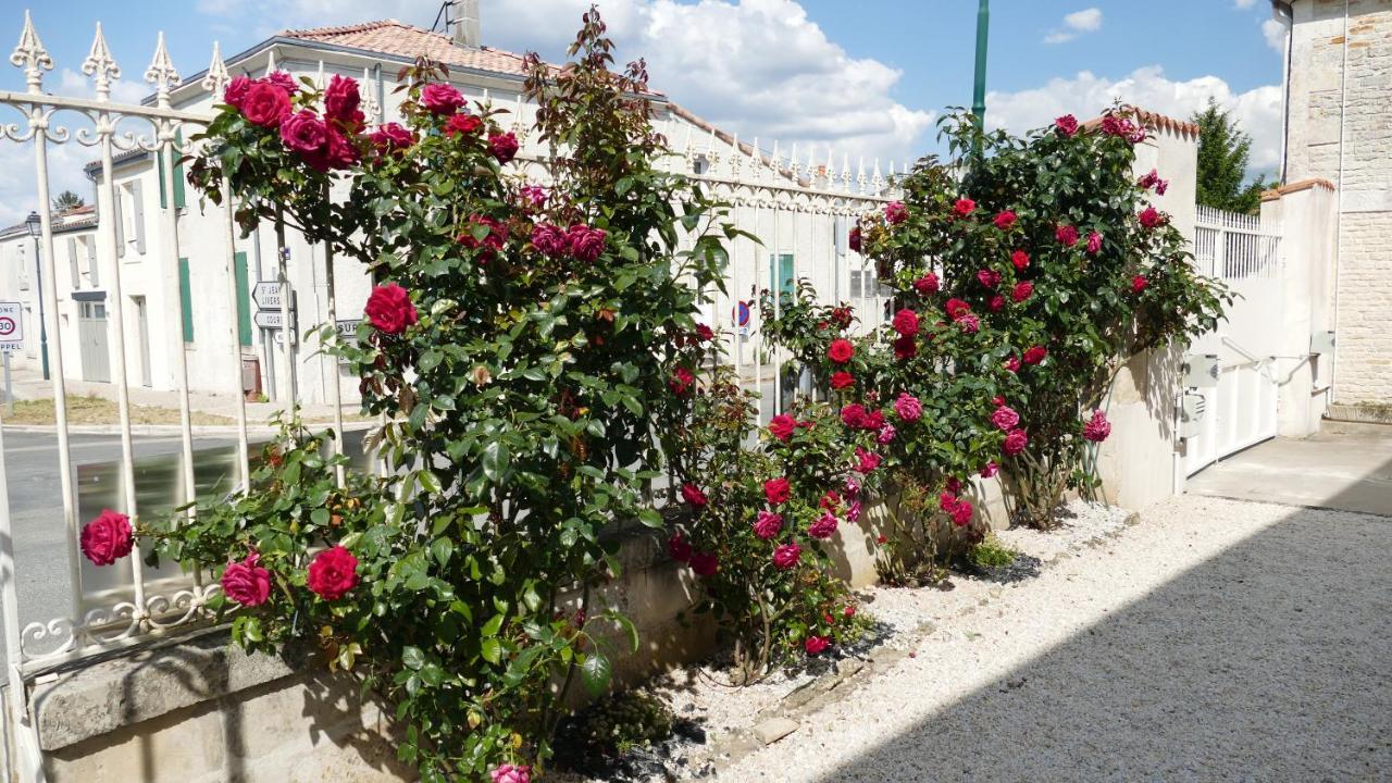 Bed and Breakfast La Rochelle Et L'Aunis Saint-Sauveur-d'Aunis Екстер'єр фото