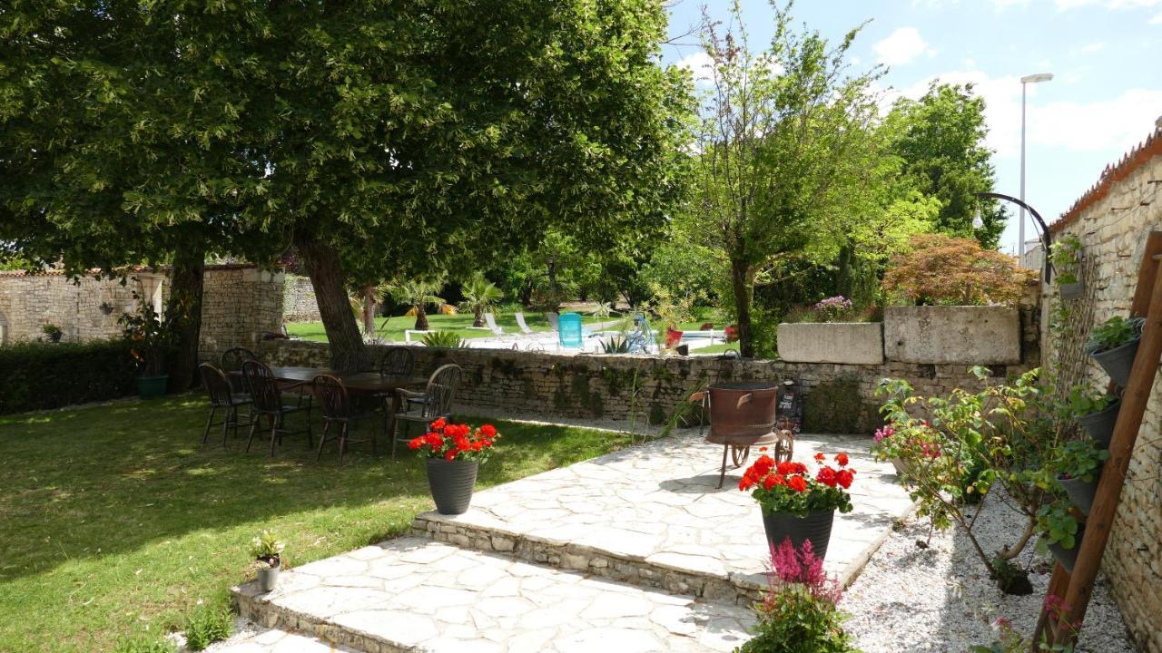 Bed and Breakfast La Rochelle Et L'Aunis Saint-Sauveur-d'Aunis Екстер'єр фото