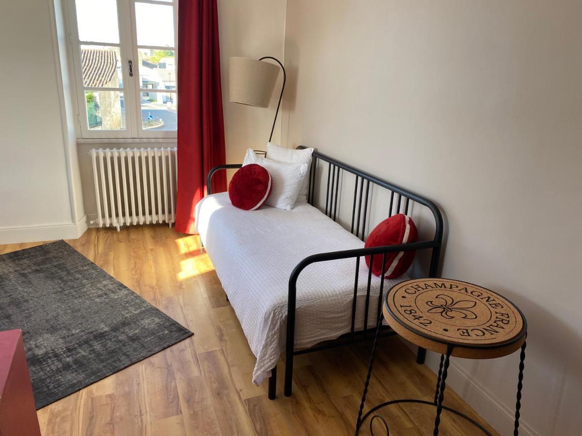 Bed and Breakfast La Rochelle Et L'Aunis Saint-Sauveur-d'Aunis Екстер'єр фото